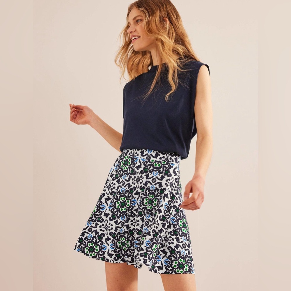 Boden Jersey Wrap Mini Skirt-French Navy, Opulent Pome Size 8 US - Picture 2 of 9